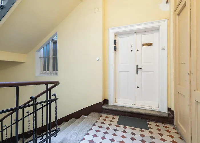 Sw Jana Street - Main Square Apartment